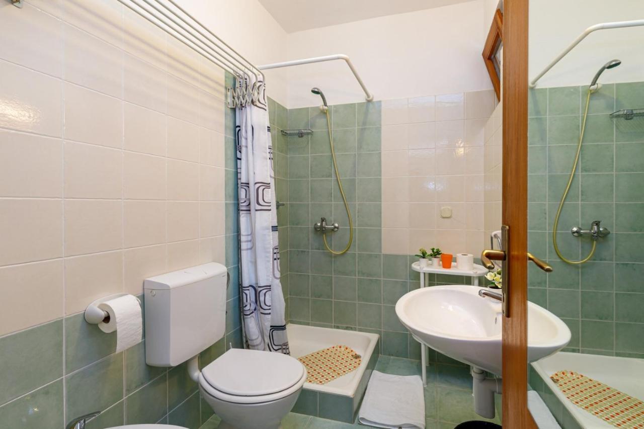Apartments Pernar ポレッチ エクステリア 写真